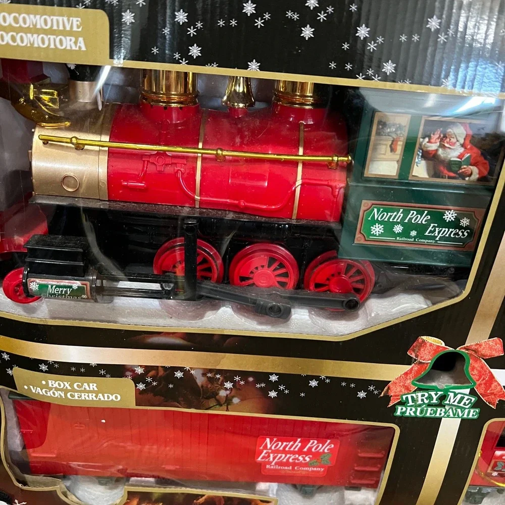 Eztec North Pole Express Christmas Train Set 27pc Battery Operated 15ft Track